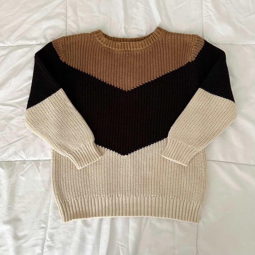 EUC (never worn) H&M KNIT SWEATER
